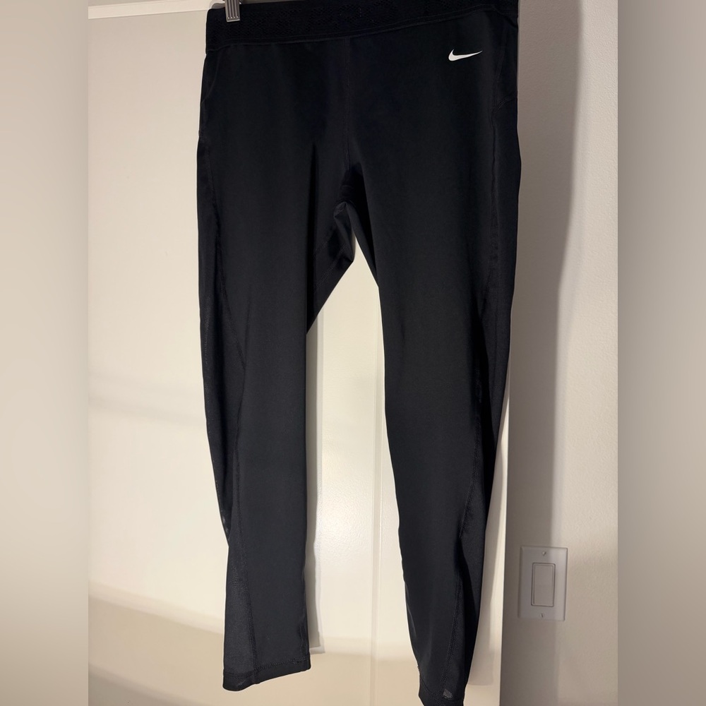 Nike Mid Rise Performance Leggings